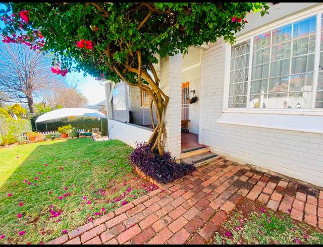 3 BEDROOM HOUSE FOR SALE IN KENSINGTON